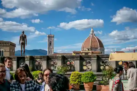 Firenze in un giorno : David - Passeggiata in città - Galleria degli Uffizi