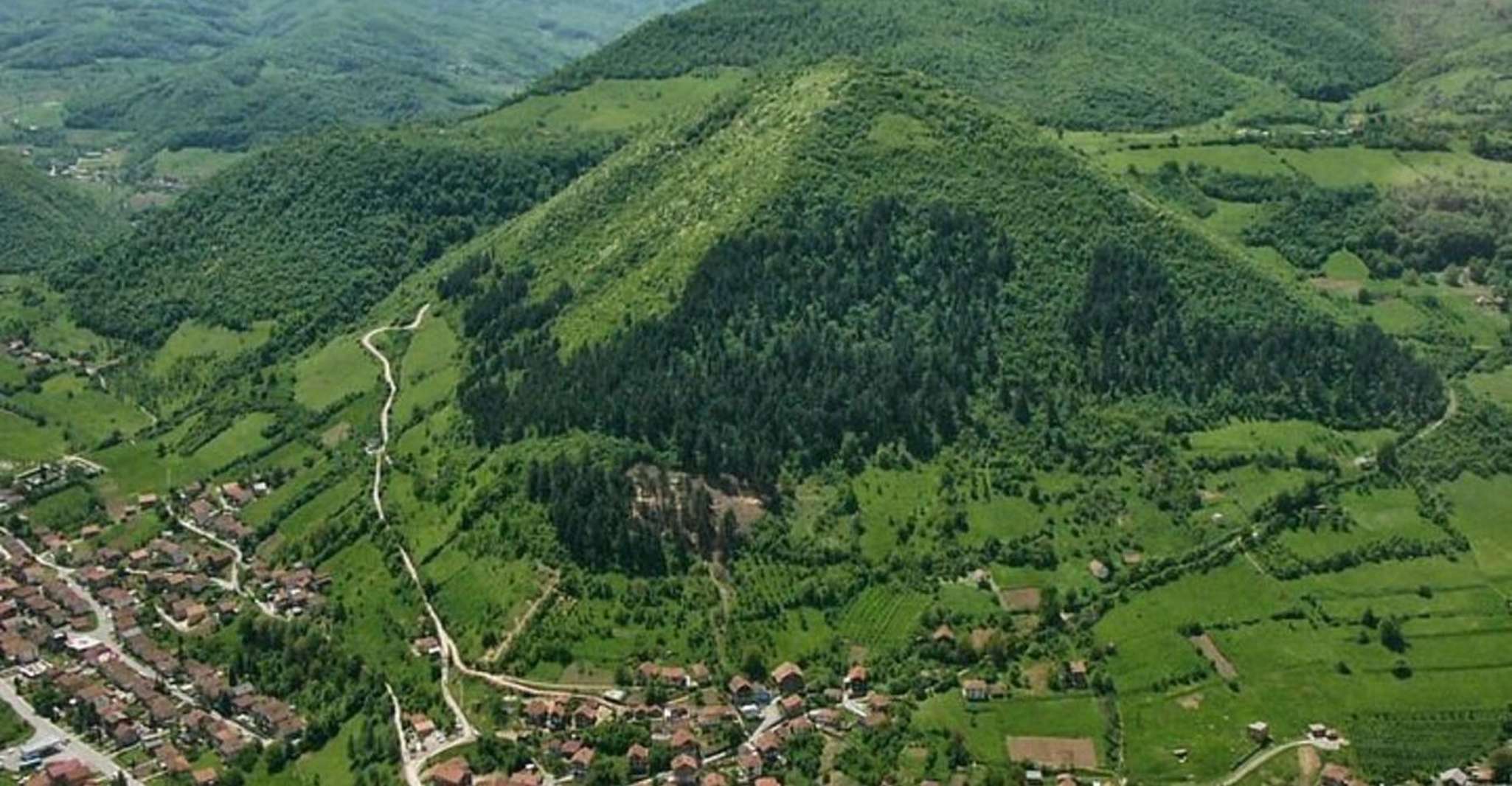 BOSNIAN PYRAMIDS TOUR - Housity