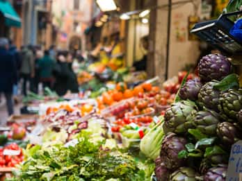 Viareggio: Market, Cooking Demo & Meal at a Local's Home