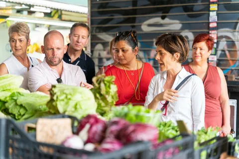 Tivoli: Mercato, dimostrazione di cucina e pasto a casa di un locale