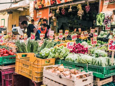 Pompei: Markt, Kochdemo & Mahlzeit bei einem Einheimischen