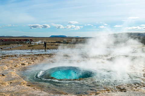 Reykjavik: Golden Circle Day Trip with Blue Lagoon TransferGolden Circle Small-Group Tour with Blue Lagoon Transfer