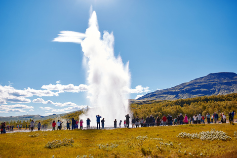 Reykjavik: Golden Circle Day Trip with Blue Lagoon TransferGolden Circle Small-Group Tour with Blue Lagoon Transfer