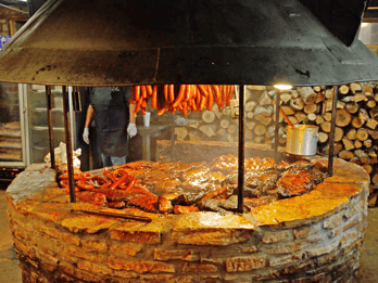 Ab Austin: Hill Country BBQ & Wine Shuttle Ab Austin: Hill Country BBQ & Wine Shuttle