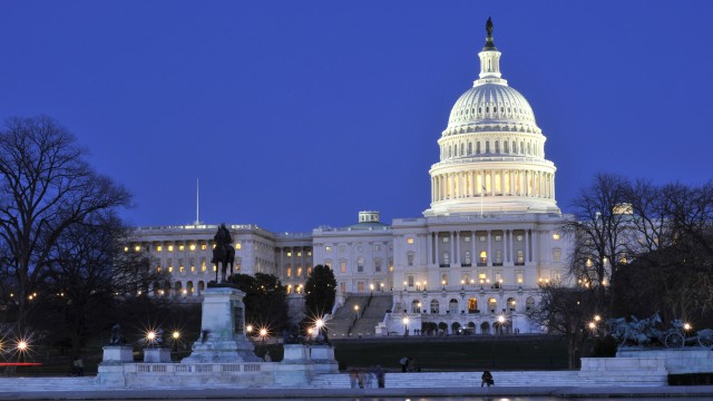 Visit Washington DC Small-Group 3-Hour Night Tour in Queenstown