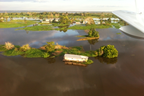 Rencontre de rivières, bord de rivière, maison flottante - 35min35 minutes de vol panoramique dans la forêt amazonienne