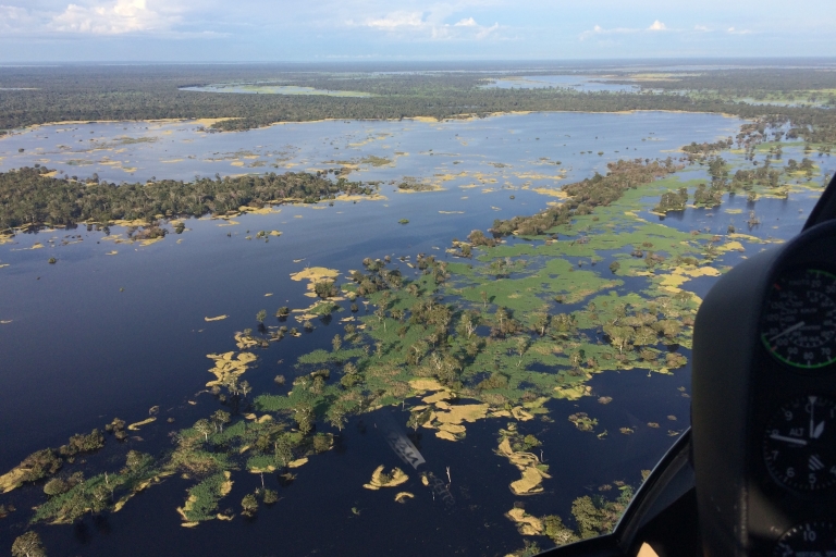 Spotkanie rzek, brzeg rzeki, pływający dom - 35min35-minutowy lot widokowy do lasu deszczowego Amazonii