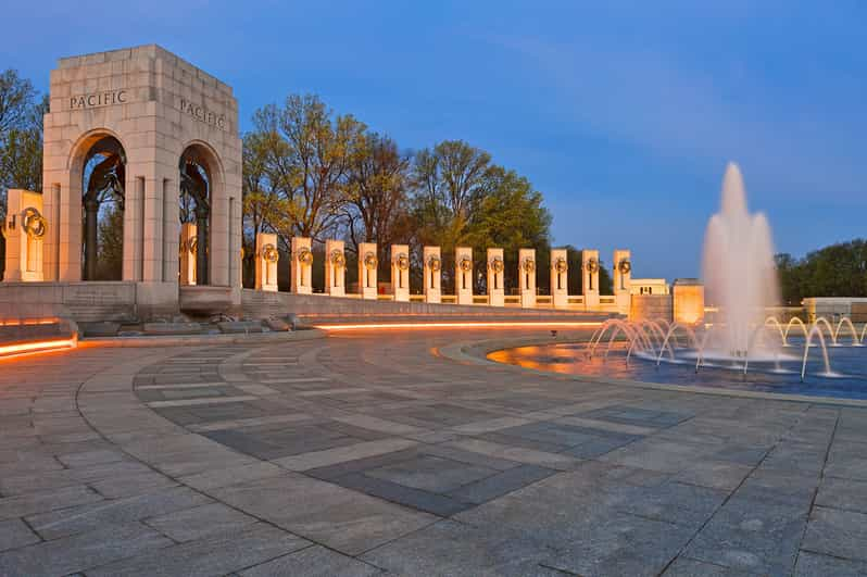 Washington DC: Small-Group 3-Hour Night Tour | GetYourGuide