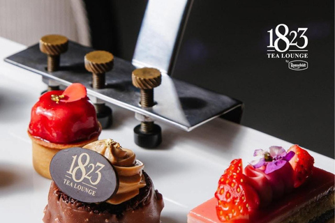 بانكوك: صالة شاي 1823 من رونفيلدت، باقات الطعام والشرابطقم شاي فاخر من جولد إندلجنس لشخصين