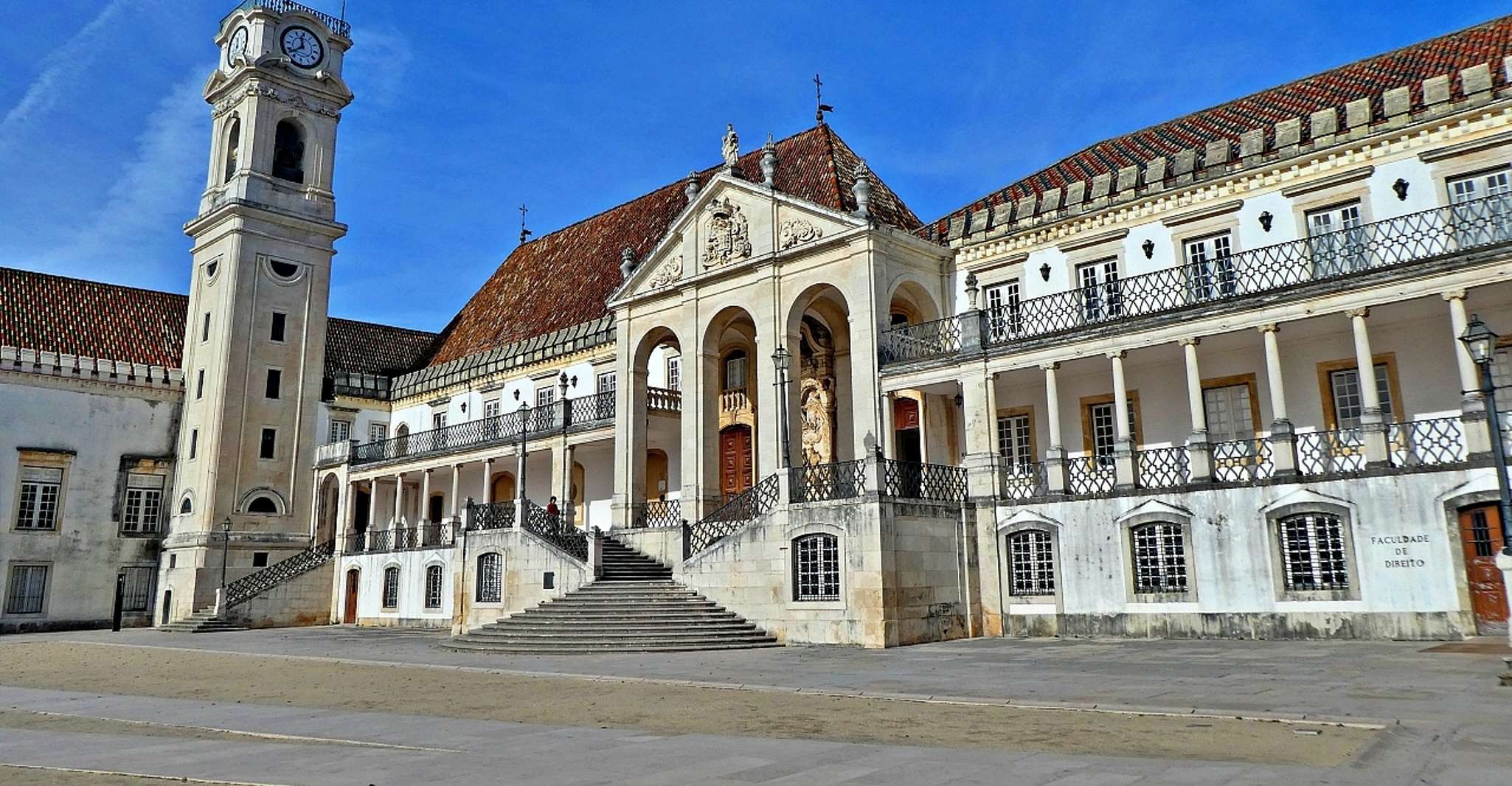 Entdecken Sie die Reize und Orte von Coimbra - Hizvo