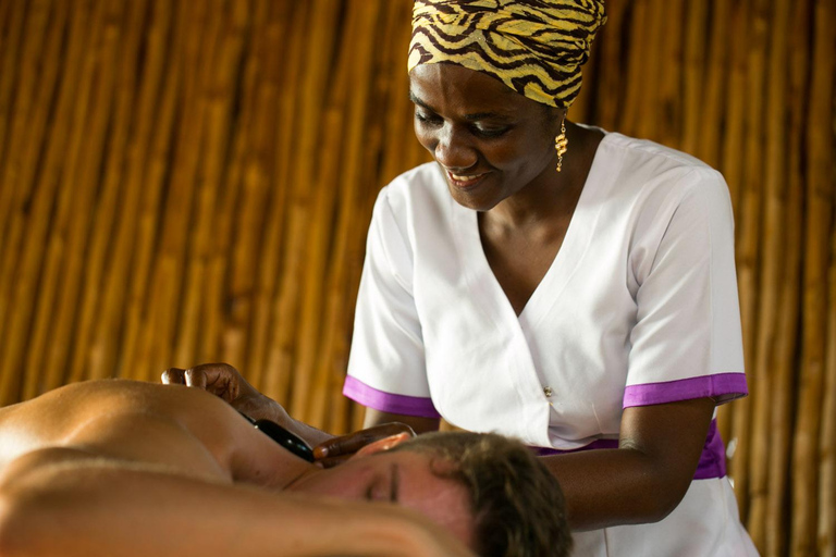 Zanzibar: Spice Aroma Therapy Massage Class