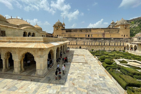 Jaipur : entrée accélérée à Amer Fort et guide/transfert en optionBillet d'entrée seulement