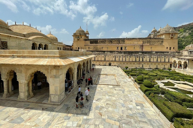 Jaipur : entrée accélérée à Amer Fort et guide/transfert en optionBillet d'entrée seulement