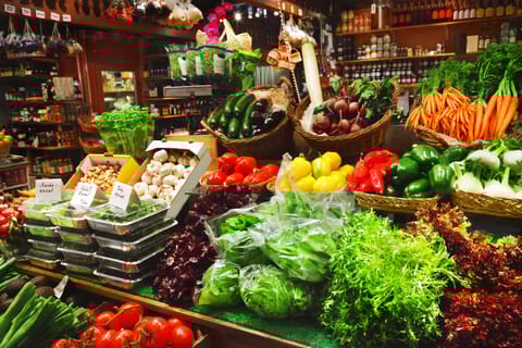 Pescara: Market Tour & Meal with a Local Cook
