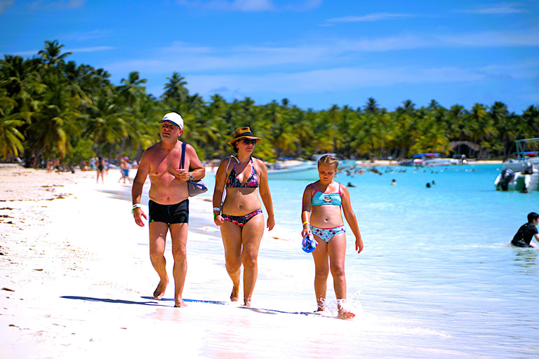 Saona Island Day Tour from Punta Cana, Pool & Beach