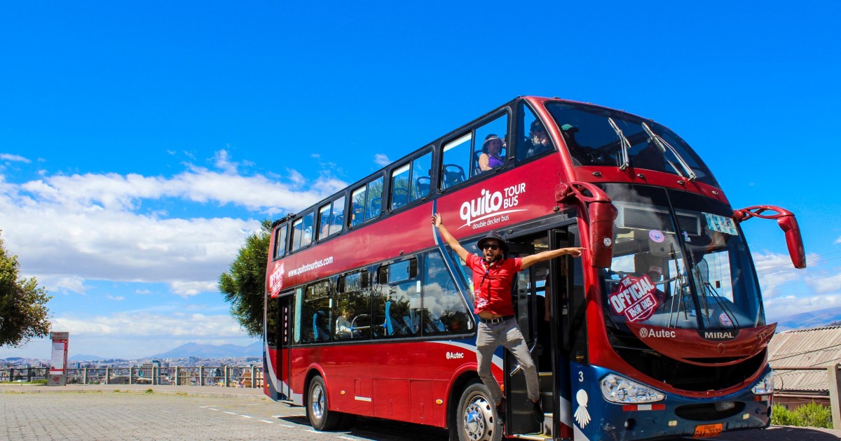 ecuador tour bus