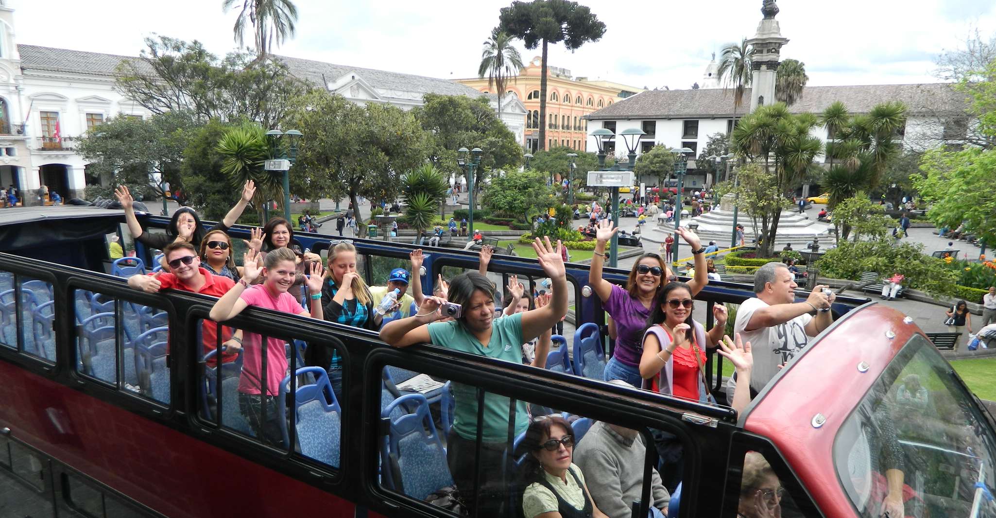 Quito, 2,5-Stunden-Stadtbus-Tour - Hizvo