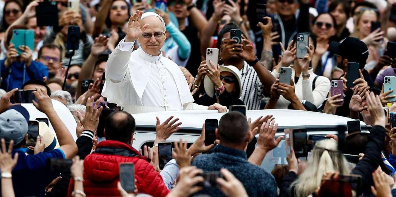 Rome: Papal Audience Guided Tour with Reserved Access