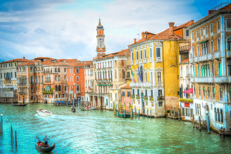 Venice: Private Gondola RideVenice: Private Gondola Ride - Morning/Afternoon