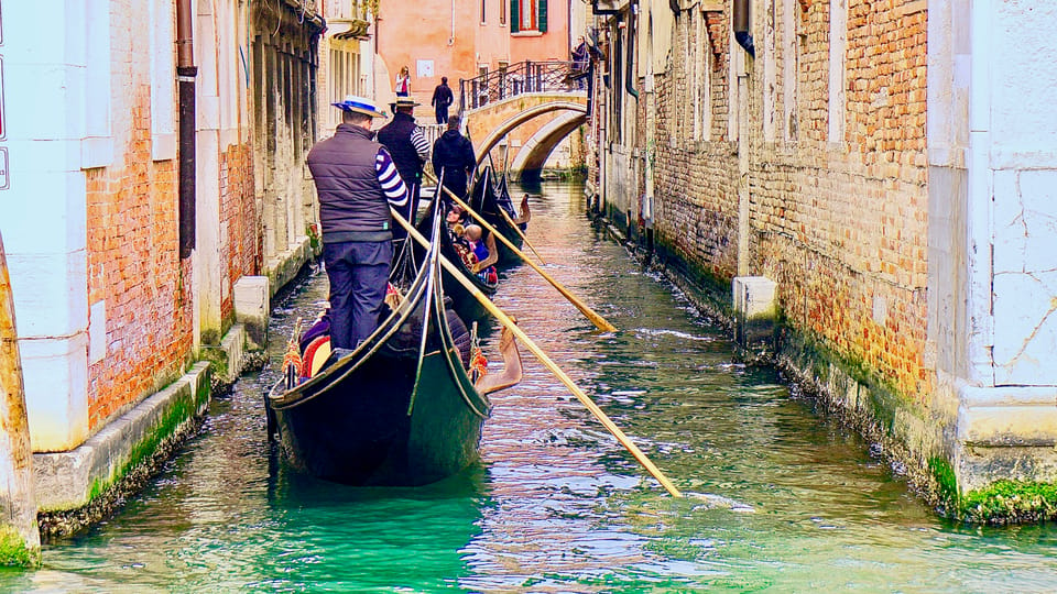 Venise Minutes De Gondole Sur Le Grand Canal Avec Serenade