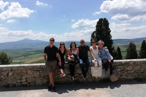Tuscany: Full-Day Wine Tour with Tastings