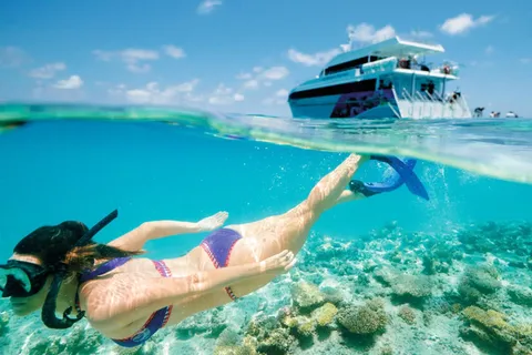 From Muscat: Dimaniyat Islands Snorkeling Tour