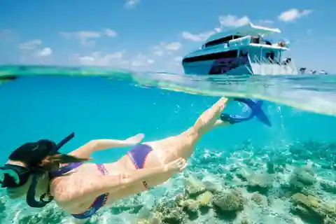 From Muscat: Dimaniyat Islands Snorkeling Tour