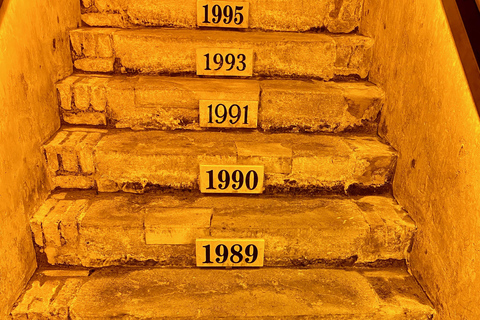 Paris: Ruinart and Veuve Clicquot Champagne Tour by MercedesAdvanced Option