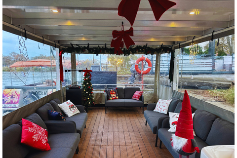 Christmas Cruise in Wrocław 45 Minutes on the Old Town