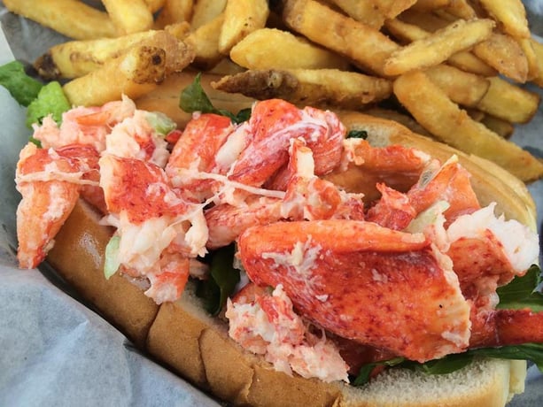 Classic Bites of Boston Tour & Optional Beer Tasting