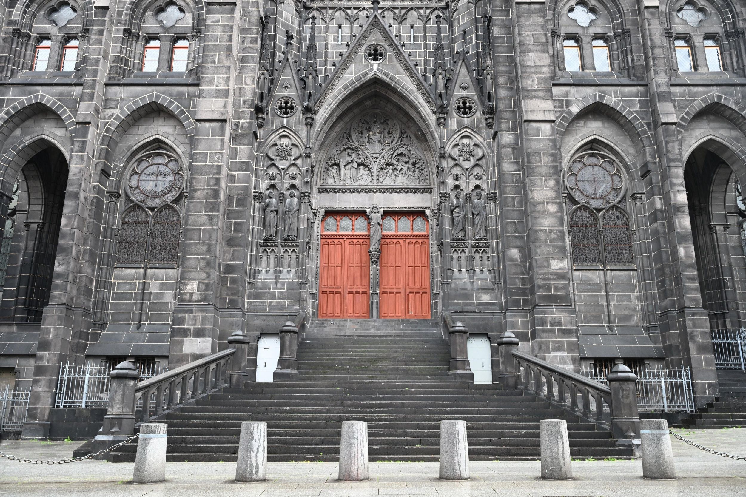 Besuch des Stadtzentrums von Clermont