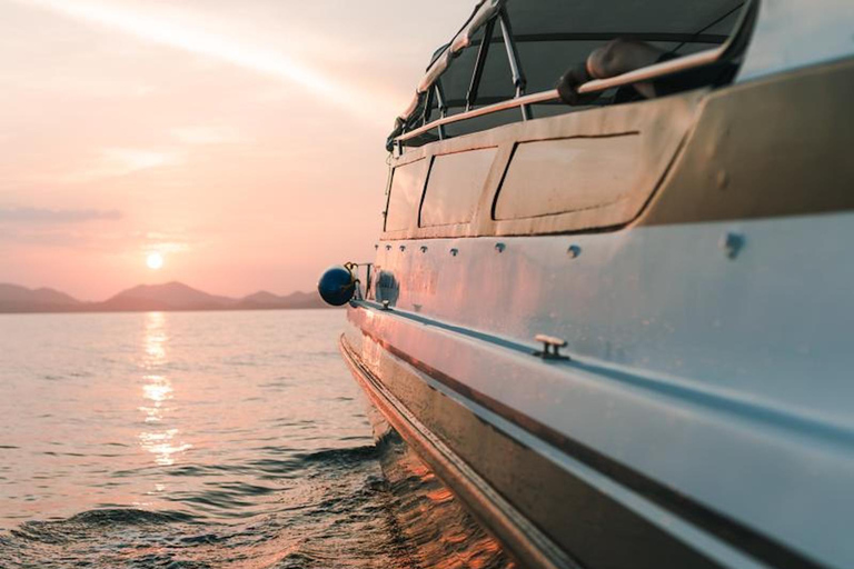 Phuket: Luxury Small Group Phang Nga and Beyond Tour Phuket Luxury Tour: Phang Nga and Beyond