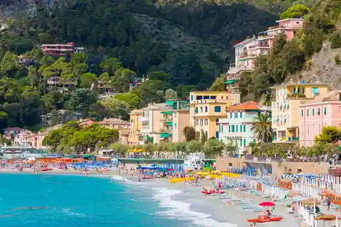 Tour delle Cinque Terre e Limoncino in treno da La Spezia