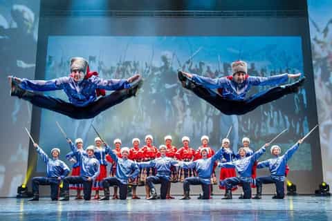 St. Petersburg: Traditional Fairytale Folk Show