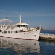 Poreč: Delfin-Safari bei Sonnenuntergang mit Getränken