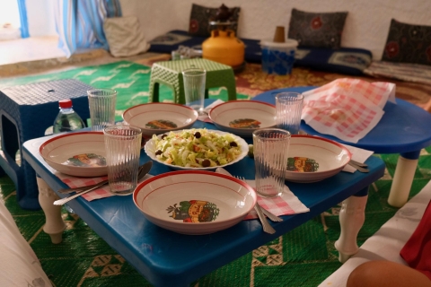 Lekcje gotowania w XVIII-wiecznej chacie berberyjskiejLekcje gotowania w Ksar Jouamaa
