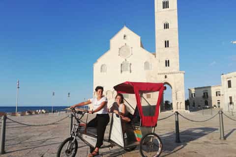 trani tour in a rickshaw