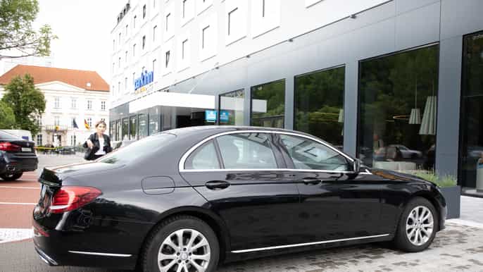 bratislava airport to hotel private transfer service