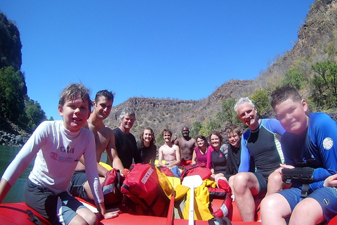 Río Zambezi: rafting en aguas bravas para niñosDesde las cataratas Victoria: rafting en aguas bravas para niños