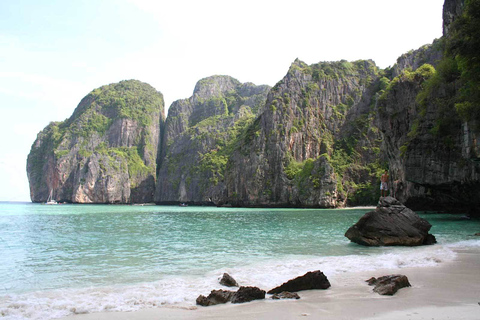 Phuket to Phi Phi Full-Day Luxury Speed Boat Charter Phuket: Private Full-Day Speed Boat Charter