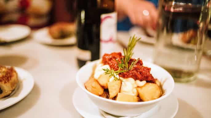 barcelona tapas tasting tour in the gothic quarter