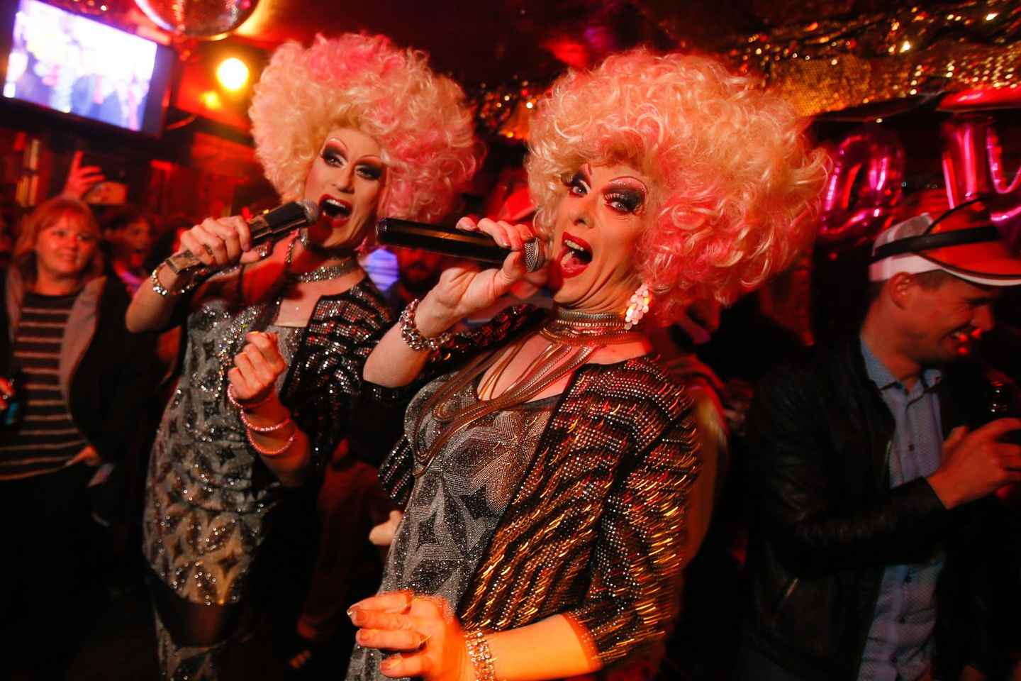 세인트 파울리 투어: 바비 스투피드와 리 잭슨의 드래그 쇼