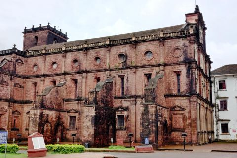 Old Goa: Walking Tour of Heritage Churches