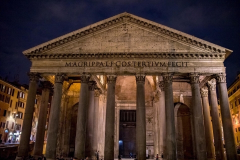 Rom: 2-stündige Sightseeing-Nachttour mit dem Golfwagen