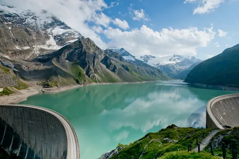 Kaprun: High Mountain Reservoirs Experience with Dam Tour