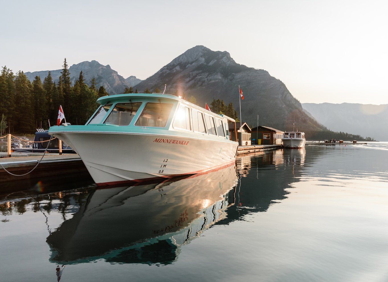 Banff: Krydstogt på Lake Minnewanka