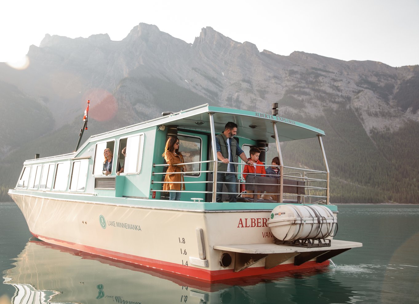 Banff: Krydstogt på Lake Minnewanka