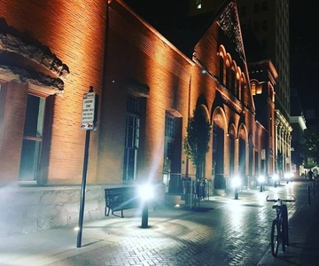 Lancaster: Evening Ghost Tour by Candlelight