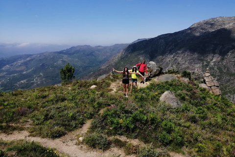 Do Porto: Caminhar, nadar ou simplesmente explorar o Parque Nacional do GerêsCaminha e nada no Parque Nacional do Gerês.