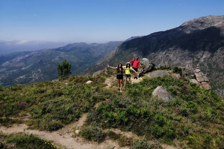 Do Porto: Caminhar, nadar ou simplesmente explorar o Parque Nacional do GerêsCaminha e nada no Parque Nacional do Gerês.